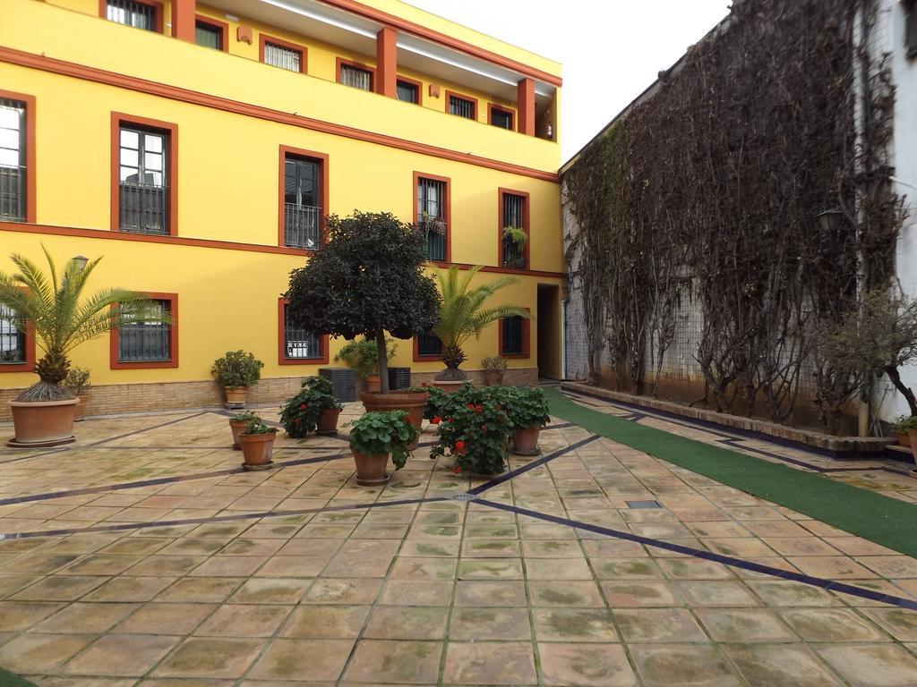 Alameda Donkey Parking Apartment Sevilla Exterior foto