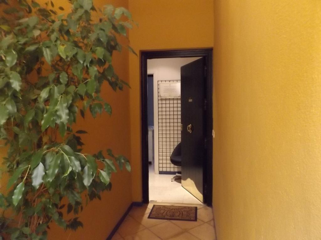 Alameda Donkey Parking Apartment Sevilla Exterior foto